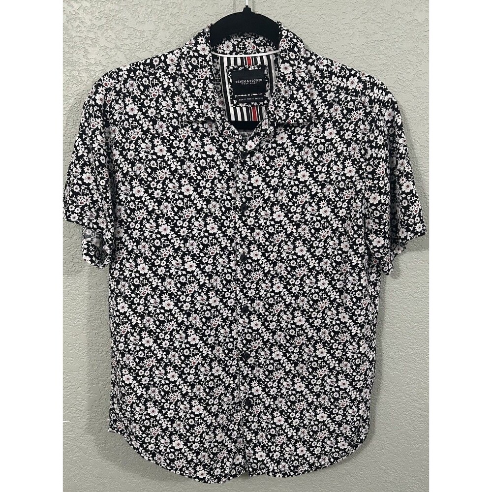 Denim & Flower Men's Button-up Short Sleeve Shirt 100% Rayon Size Small